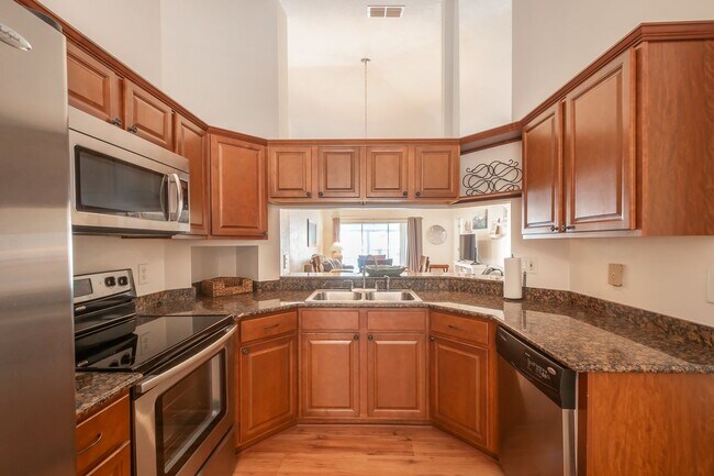 1300 Misty Pines Cir, Naples, FL 34105 - photo 6