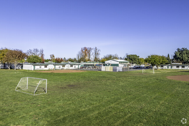 Smythe Academy of Arts & Sciences has great academic and athletic opportunities for students.