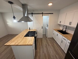 122 Rio Rd, El Paso, TX 79922