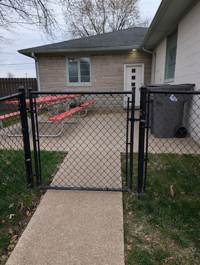 7302 E Washington St unit A, Indianapolis, IN 46219 - photo 6