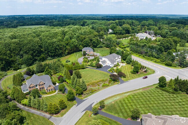 Wolf Trap has a variety of home styles and sizes to accommodate families of different sizes.