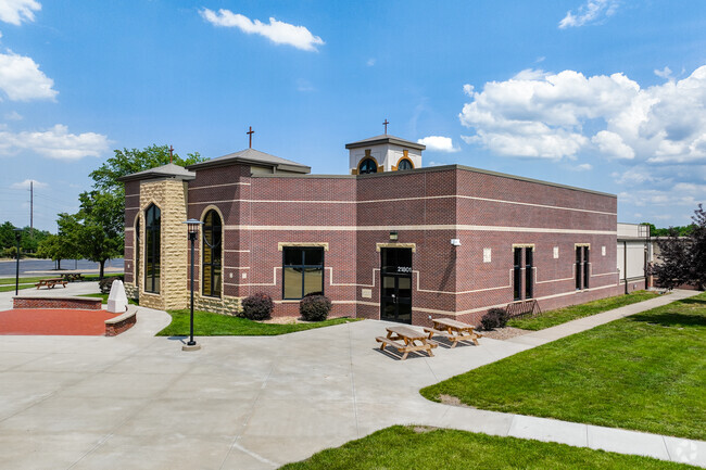 Sacred Heart School serves grades PK - 8th grade.