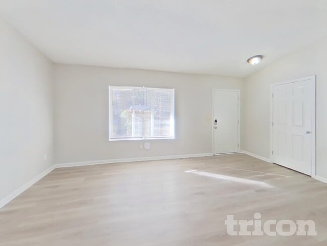 201 Raintree Dr, Irmo, SC 29063 - photo 2