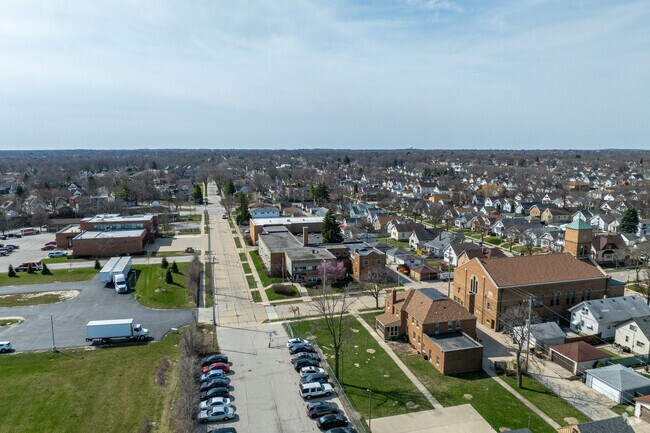 The Richardson School is a great option for West Allis area Students.