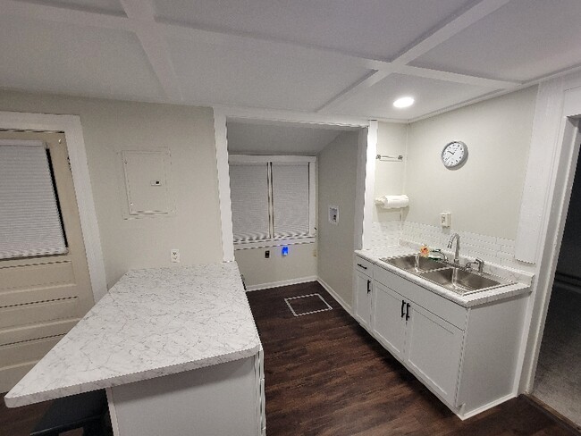 214 Fulton St unit B, Port Clinton, OH 43452 - photo 5