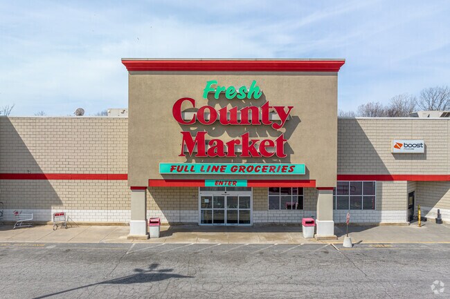 Fresh County Market is a great place for groceries if you live in Ambridge Mann.