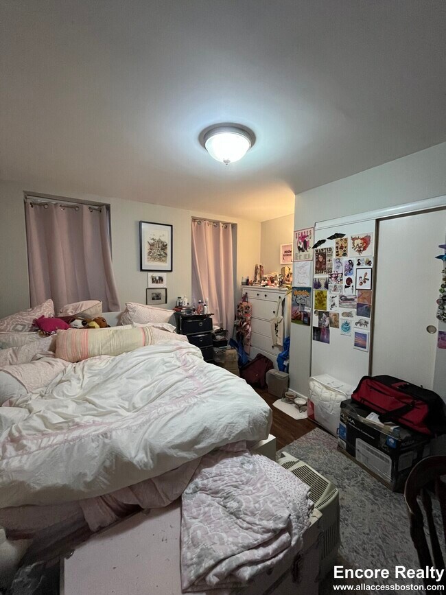 153 Salem St unit 13, Boston, MA 02113 - photo 4