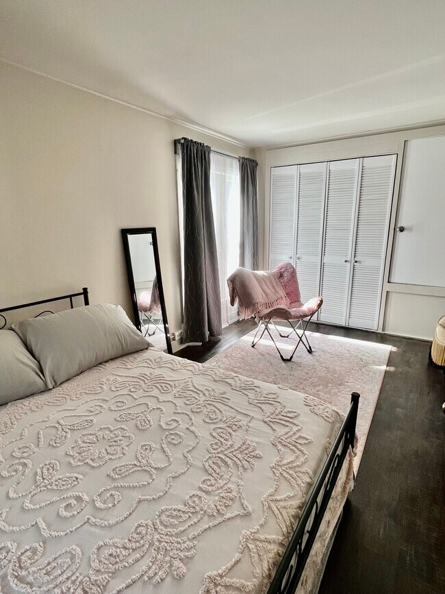 24 N Chestnut St unit 1 first floor, New Paltz, NY 12561 - photo 4