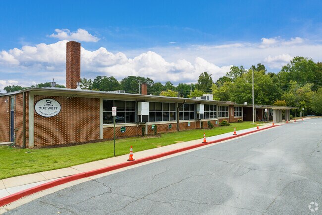 Due West Elementary School is a highly rated, public school located in Marietta, GA.