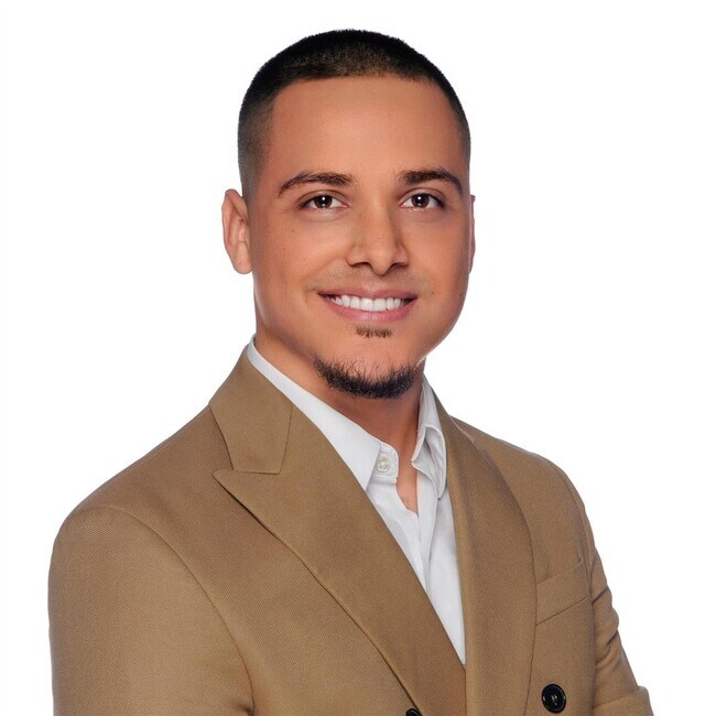 Agent Photo