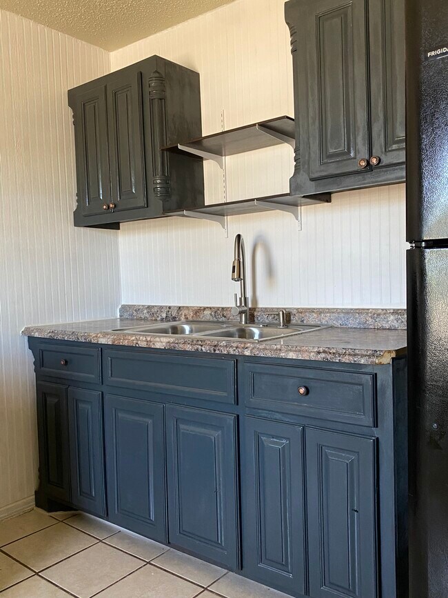 306 E 31st St, Odessa, TX 79762 - photo 6