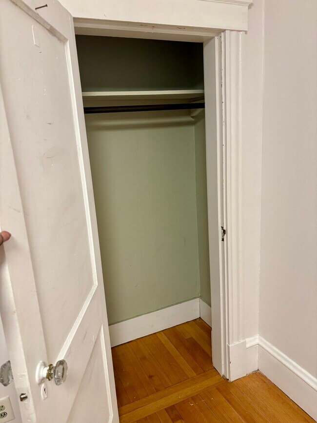 25 Lenox St unit 2R, Lawrence, MA 01843 - photo 7