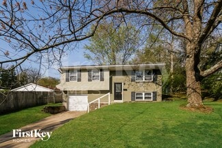 1494 Meadowbright Ln, Cincinnati, OH 45230