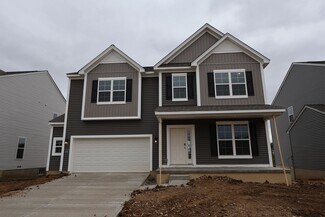 474 Crossing Ln, Miami Township, OH 45449