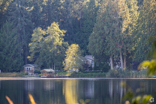 Newer traditional homes can also be found along Island Lake in The Summit WA.