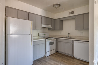2534 W Hazelwood St, Phoenix, AZ 85017