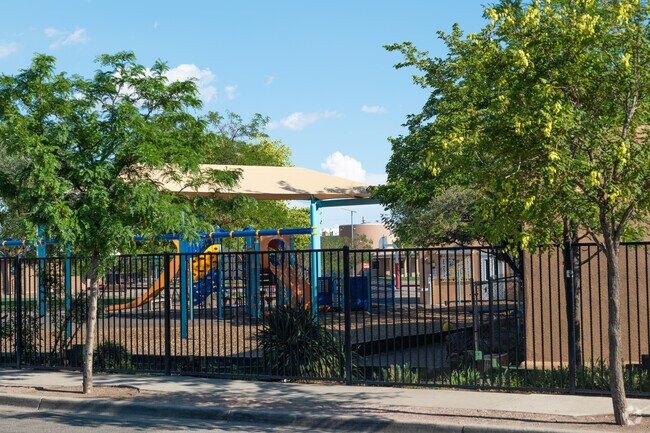 Perimeter fence