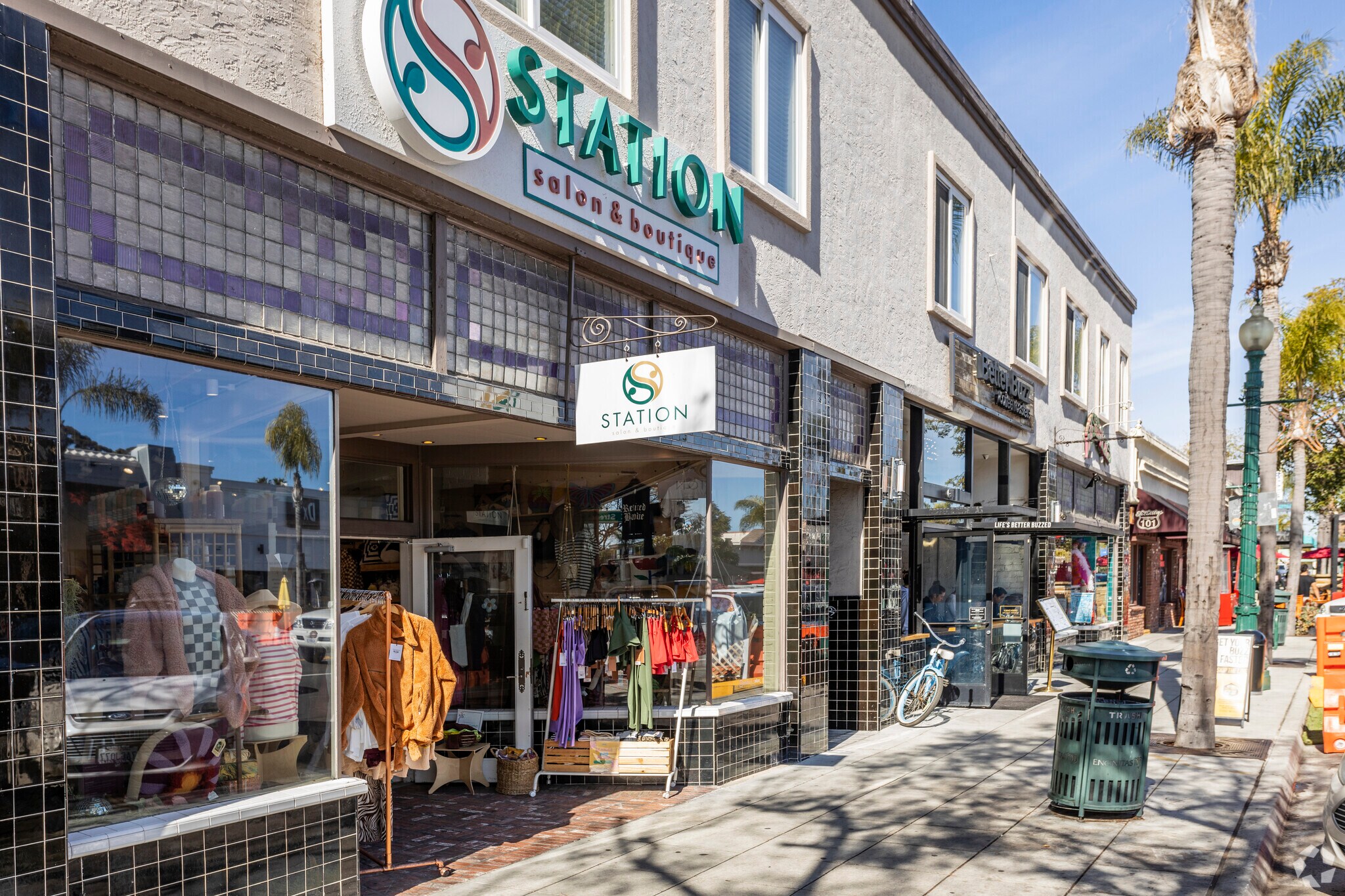 Trendy retail nearby