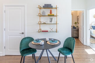 5280 Beechmont Ave, Cincinnati, OH 45230