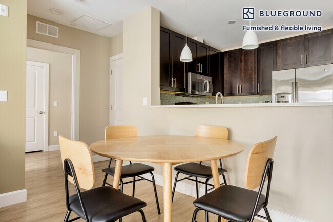 33 Rogers St unit FL3-ID946, Cambridge, MA 02142 - photo 5