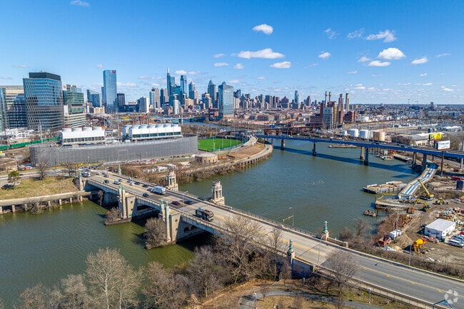 The Grays Ferry Bridge connects the neighborhood to the rest of Philadelphia.