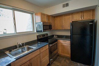 325 Crestwood Dr, Gaithersburg, MD 20877