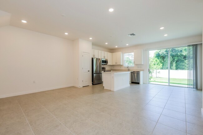 1473 Tristar Dr, Plant City, FL 33563 - photo 6