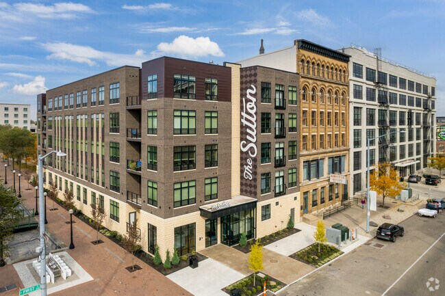 Apartments are a popular option among residents of Downtown Dayton.