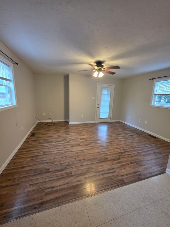 324 3rd St unit 324-1, Hanover, PA 17331 - photo 4