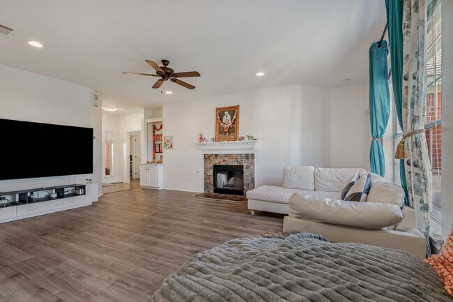 3206 Neuburg Ct, College Station, TX 77845 - photo 6