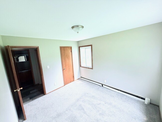 Ridgeway Court, Jackson, WI 53037 - photo 3