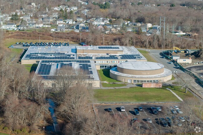 Somerset Middle School serves the community around Somerset Reservoir in MA.