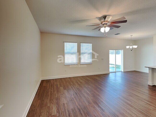 4615 Reisswood Loop, Palmetto, FL 34221 - photo 5