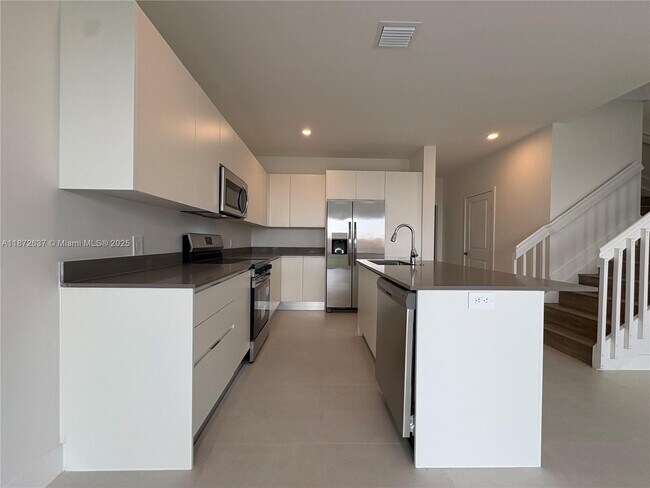 34530 SW 190th Ave, Homestead, FL 33034 - photo 6