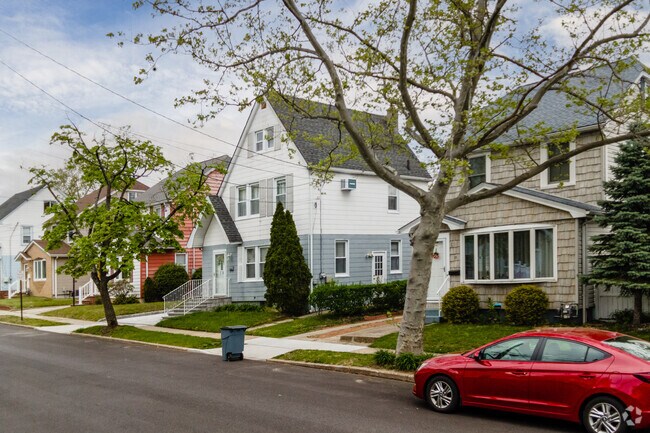 Williston Park has several different home style options.