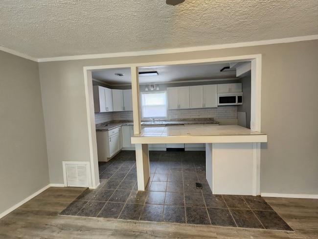 16905 10th Ave N, East Moline, IL 61244 - photo 3