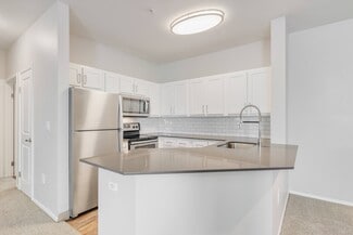 15290 SW Millikan Way, Beaverton, OR 97006