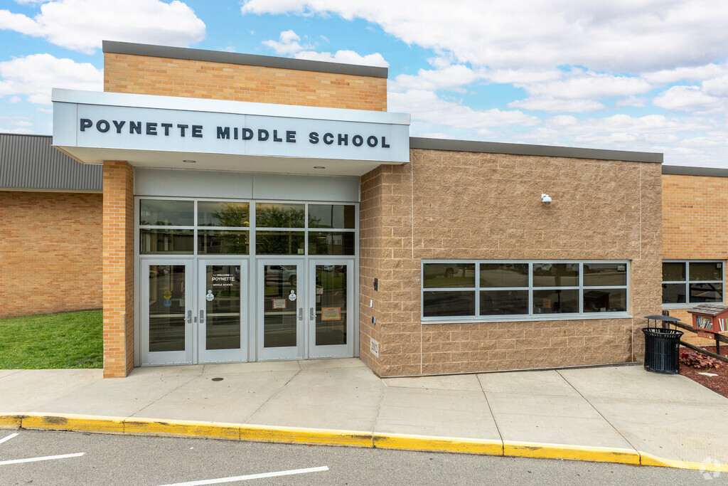 Poynette Middle School s an above average, public school located in Poynette, WI.