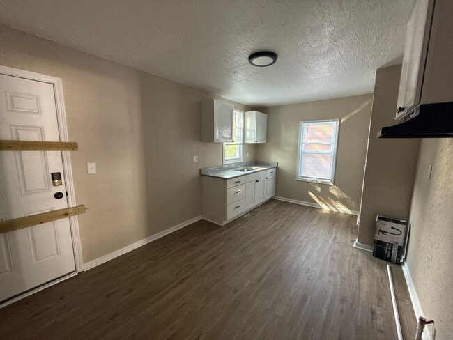 16255 Lilac St, Detroit, MI 48221 - photo 3