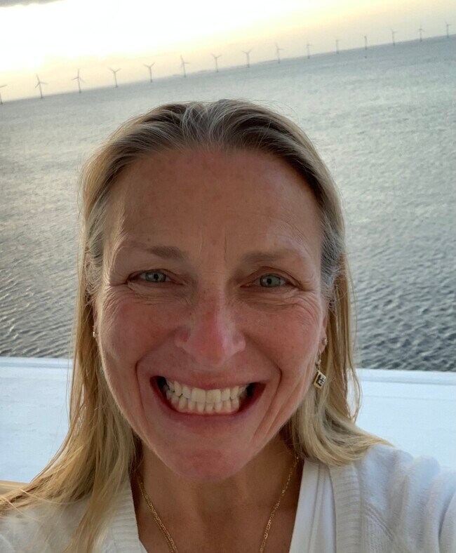 Iris Helfrich