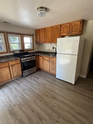 701 N Perry St Unit D, Attica, IN 47918