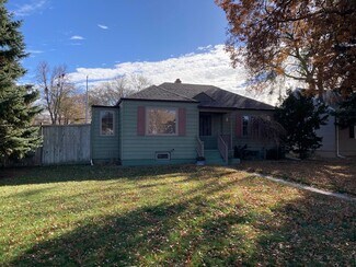 2203 W Division St, Grand Island, NE 68803