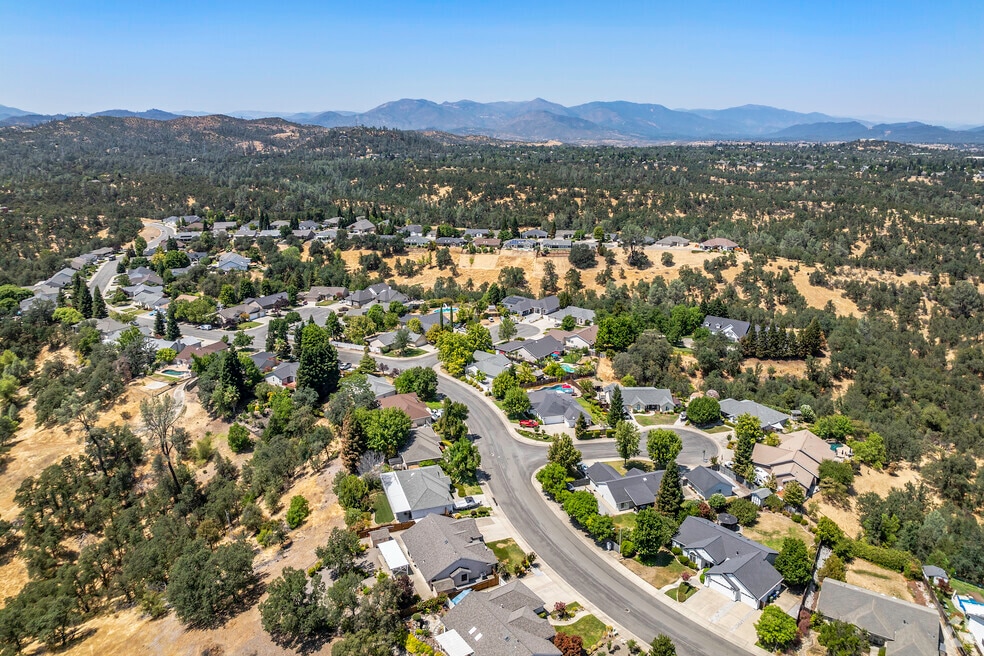 NH_CountryHeights_551779_P2_v1_VY_072524