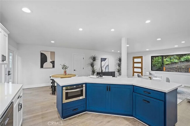 21171 Colina Dr, Topanga, CA 90290 - photo 7