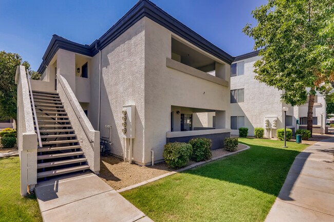 Pavilions at Arrowhead, Glendale, AZ 85308 - photo 4