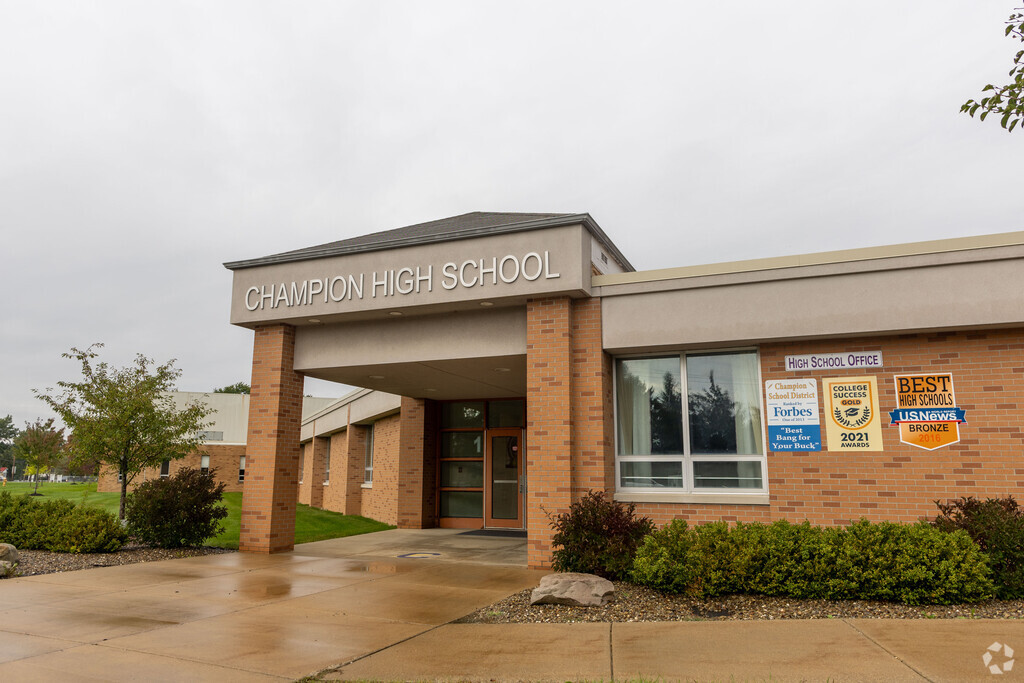 Champion High School provides education in the neighborhood of 
Outlying Trumbull County