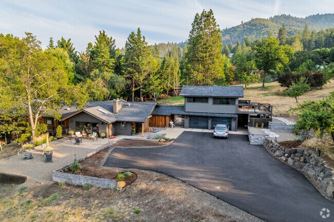 Raised Ranch style homes are commonly found in Mountain Ranch.