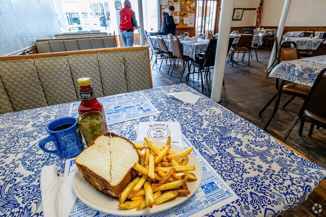 Karen's Uptown Kafe has served diner fare in Hudson with rotating lunch specials since 2004.