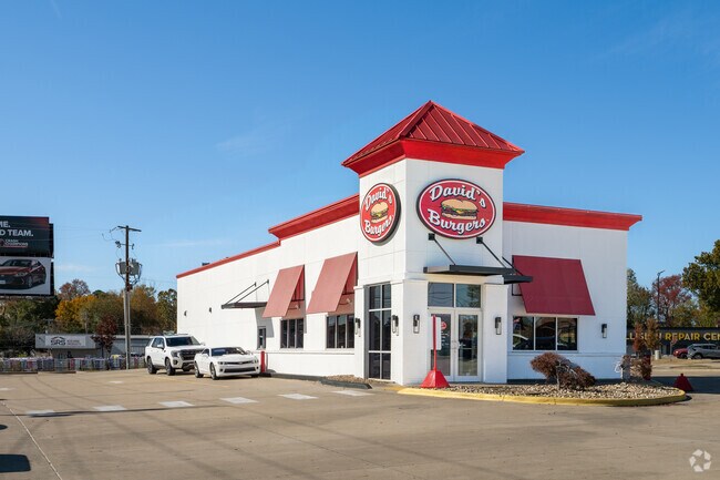 Give David's Burgers in Shannon Hills a shot the next time you're looking for high-quality food.