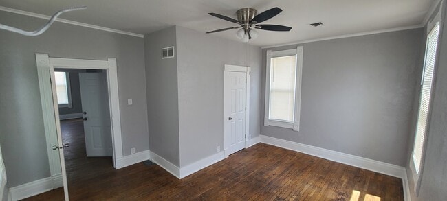 2321 Ashland Ave unit 3, Saint Joseph, MO 64506 - photo 5